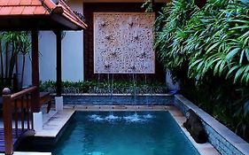 Villa Heliconia